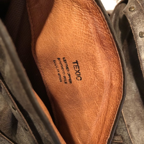 Grey Steve Madden studded cowboy boots 👢 - Picture 8 of 8